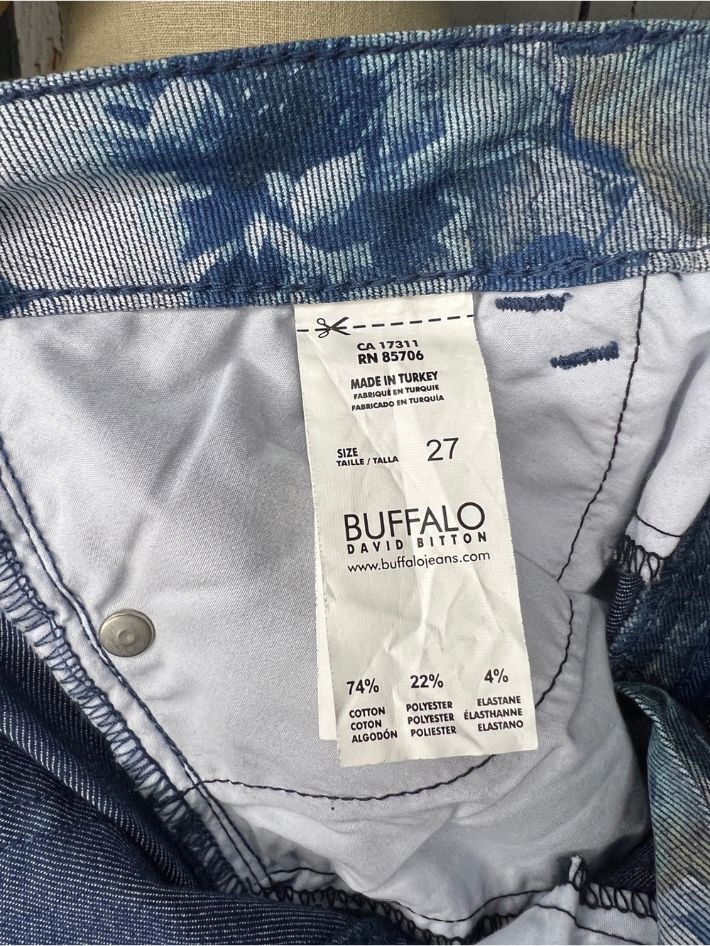 UNIQUE Buffalo David Bitton Blue Floral Skinny Jeans - Picture 6 of 8